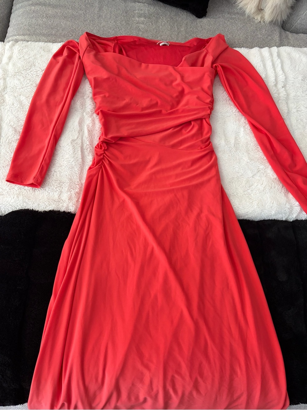 Aritzia Wilfred Red Long-Sleeve Ruched Dress